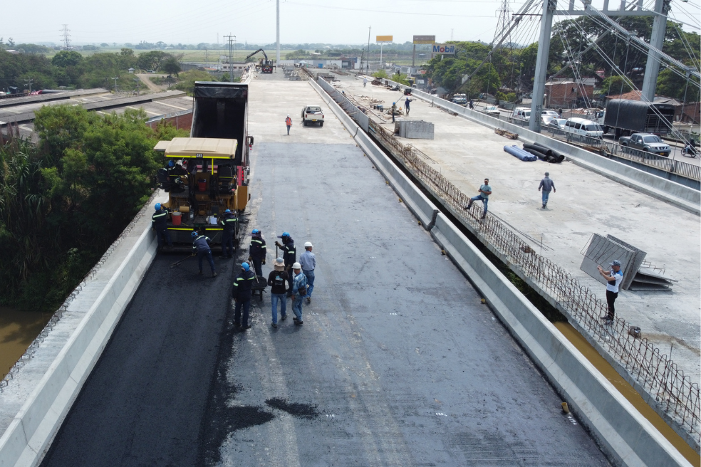 Abren la calzada sur del puente Juanchito que conecta Cali con la Candelaria