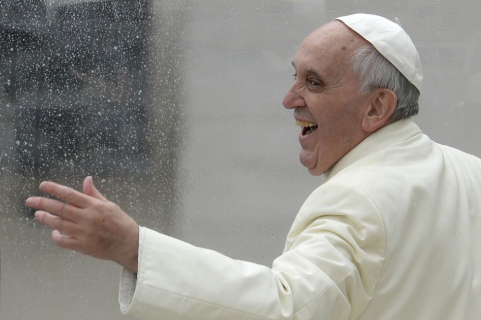 Personas vulnerables: los invitados de honor en la misa campal del papa Francisco