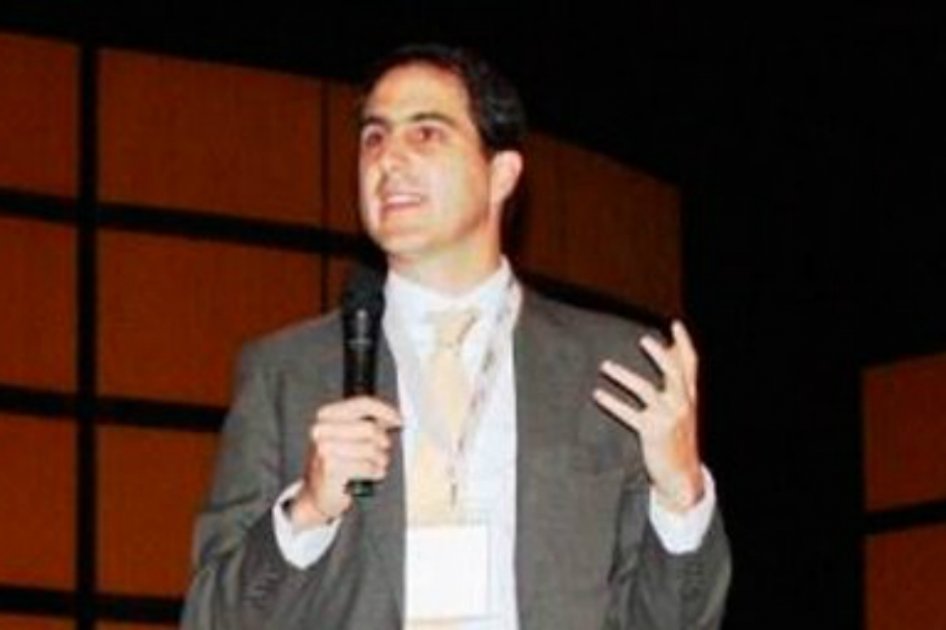 Minminas, Tomás González.