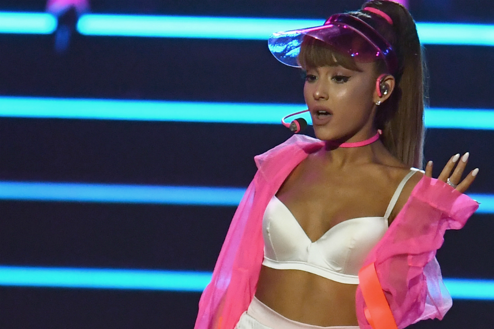 «Destrozada, no tengo palabras»: Ariana Grande tras explosiones en su concierto de Manchester