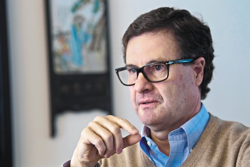 “Mi caso es  absurdo, porque está comprobado que fui el funcionario que más se opuso a las pretensiones de los accionistas de Ruta del Sol”, dice Andrade. / Gustavo Torrijos - El Espectador