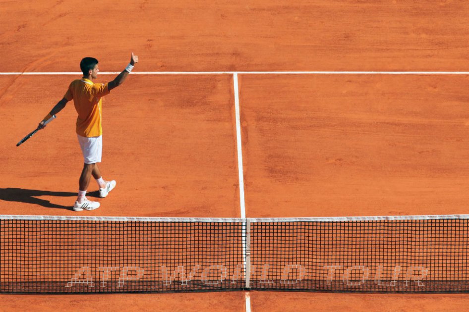 Novak Djokovic avanzó a octavos de final en Montecarlo. Foto: AFP