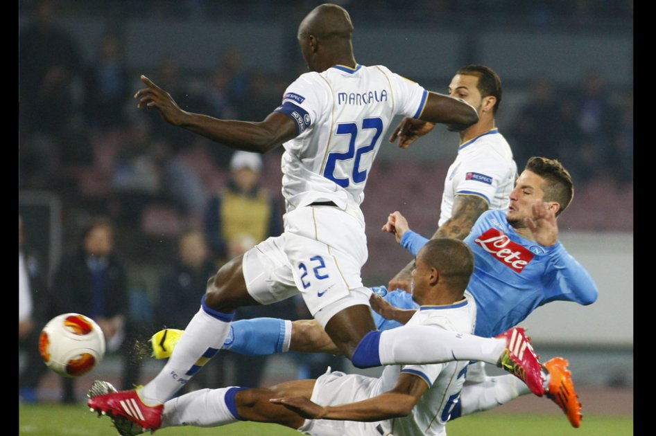 Porto elimina a Nápoli y avanza a cuartos en la Europa League