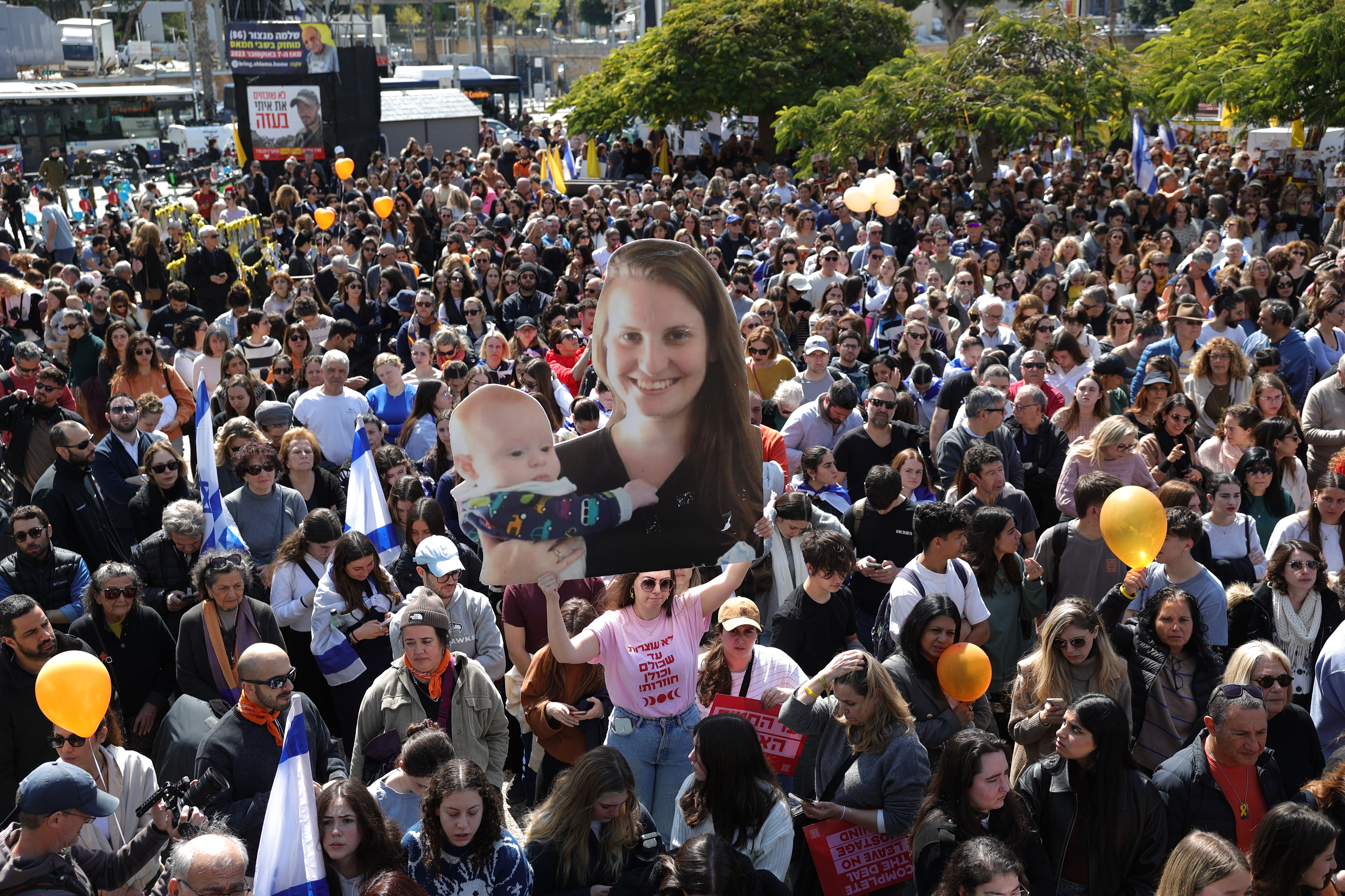 Funeral de los Bibas: “No pude protegerlos”, dice Yarden, esposo y padre