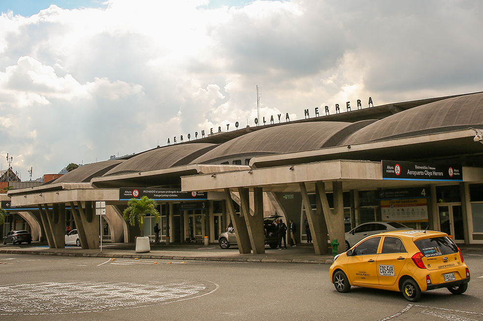 Aeropuerto Olaya Herrera de Medellín retoma sus operaciones: Aerocivil