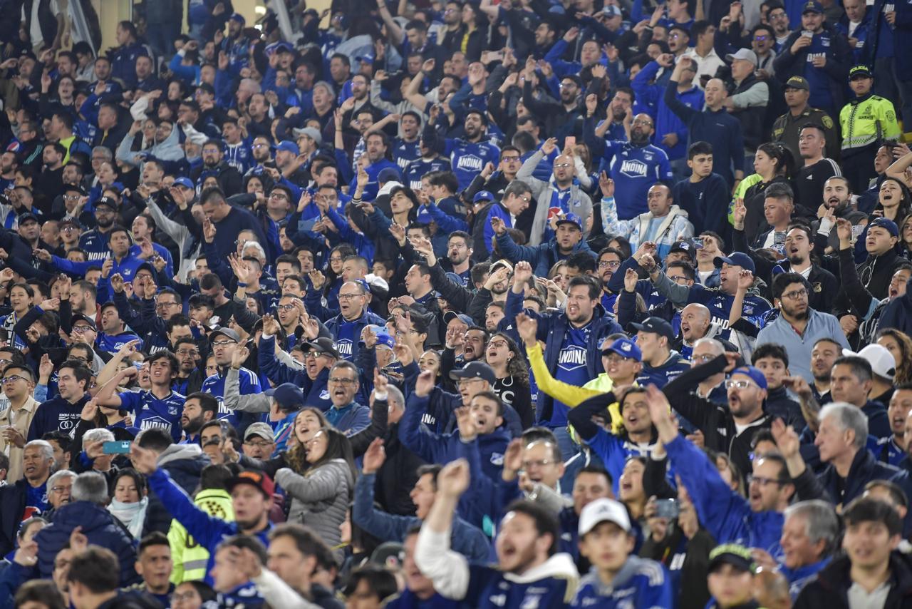 La hinchada de Millonarios se mostró molesta con sus jugadores al final del partido. Hubo silbidos.