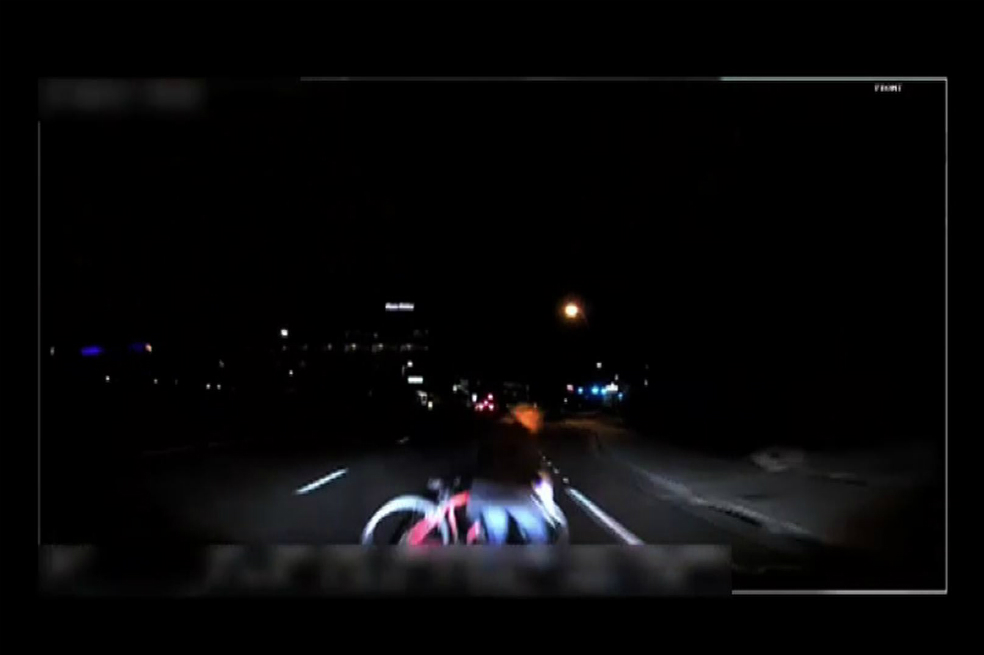 Uber, aislado por socios y competidores tras fatal accidente