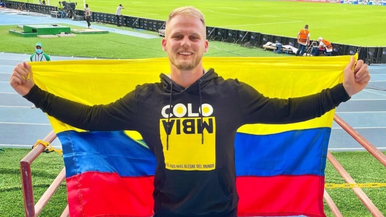 Dominic Colombia, influencer alemán, quien hace contenido exaltando la cultura colombiana desde hace ocho años.
