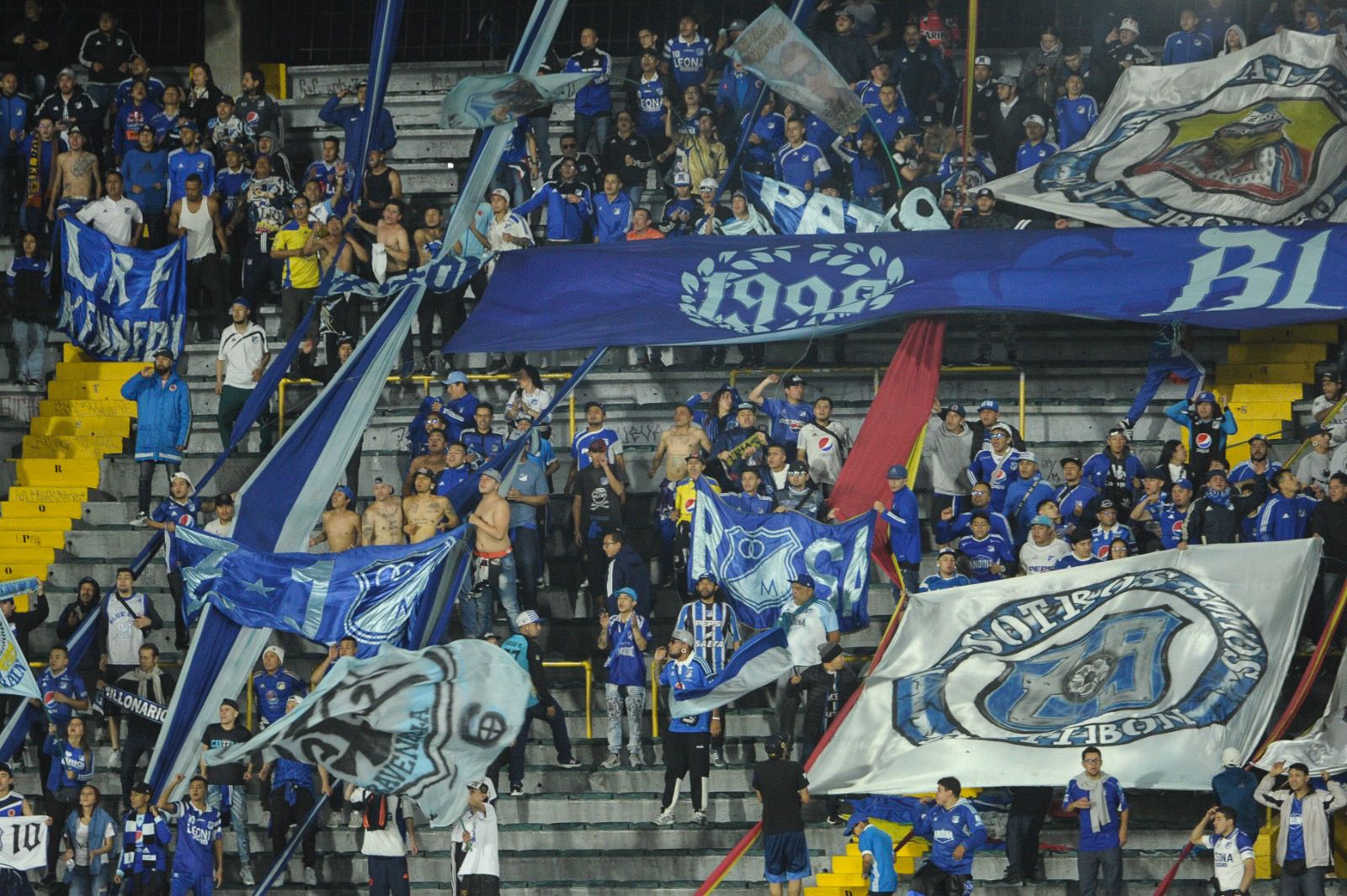 Más de 20.000 aficionados acompañaron este miércoles a Millonarios en su partido contra Unión Magdalena.