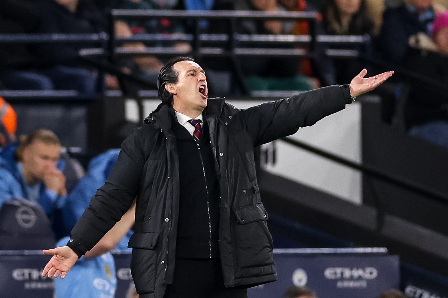 Unai Emery fue claro sobre la salida de Jhon Durán: “Si se va es porque quiere”
