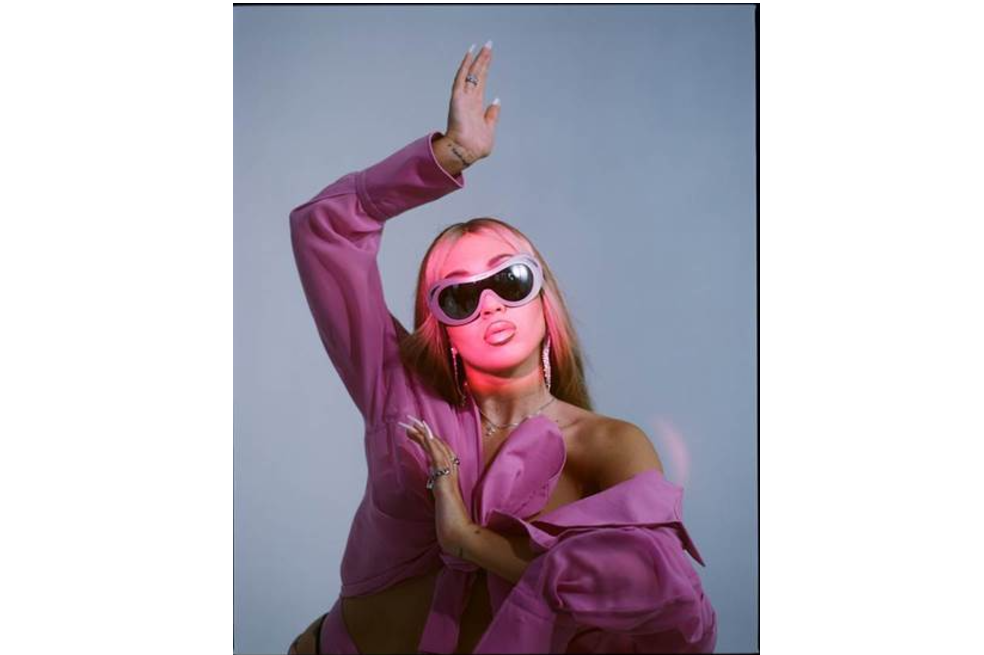 Kali Uchis lanza “La luz”