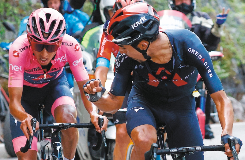 Giro de Italia: Hay que sufrir, pero al menos que sea acompañado