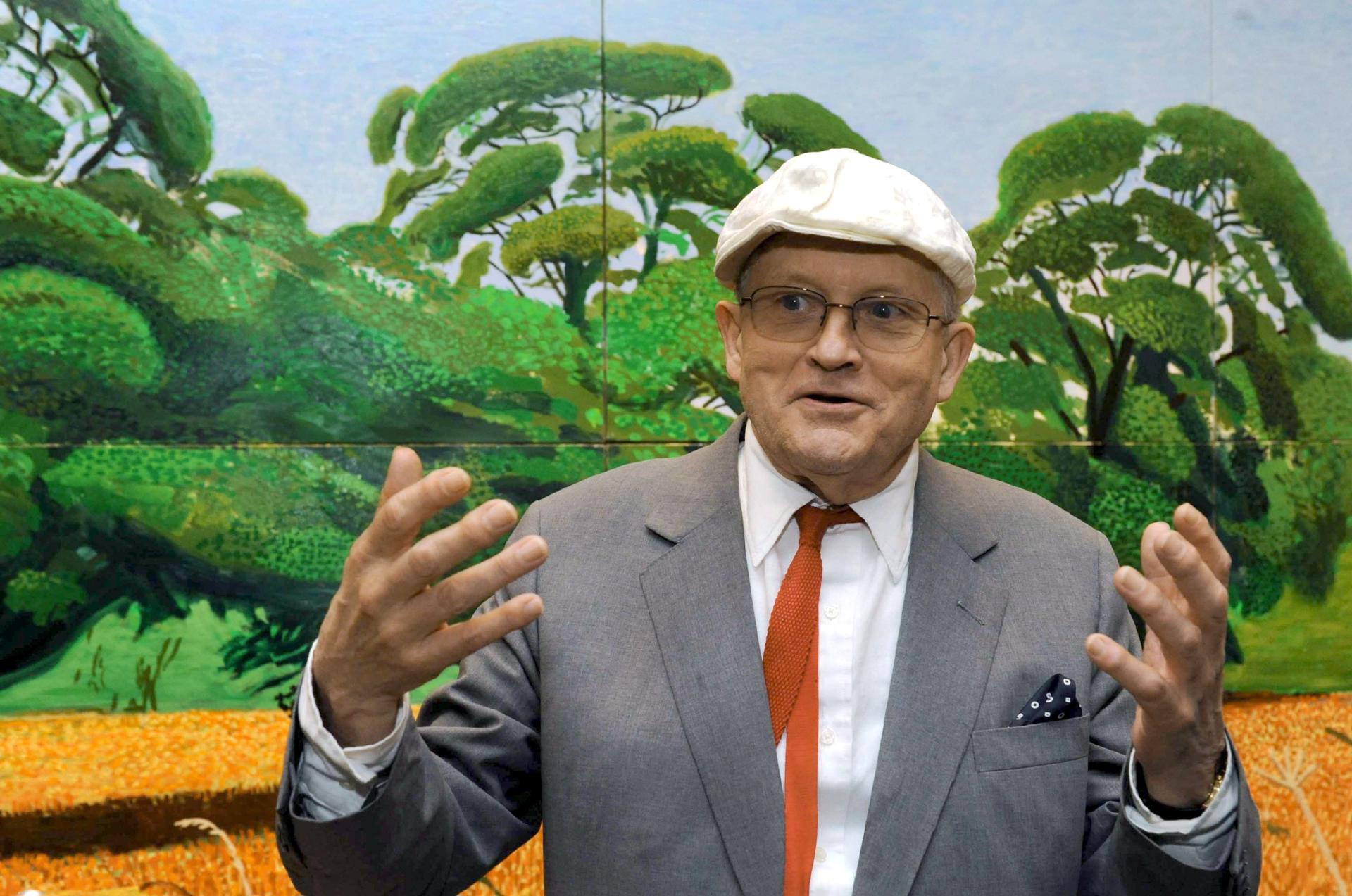 Murió David Hockney, el británico que le puso rostro al arte pop, a los 88 años