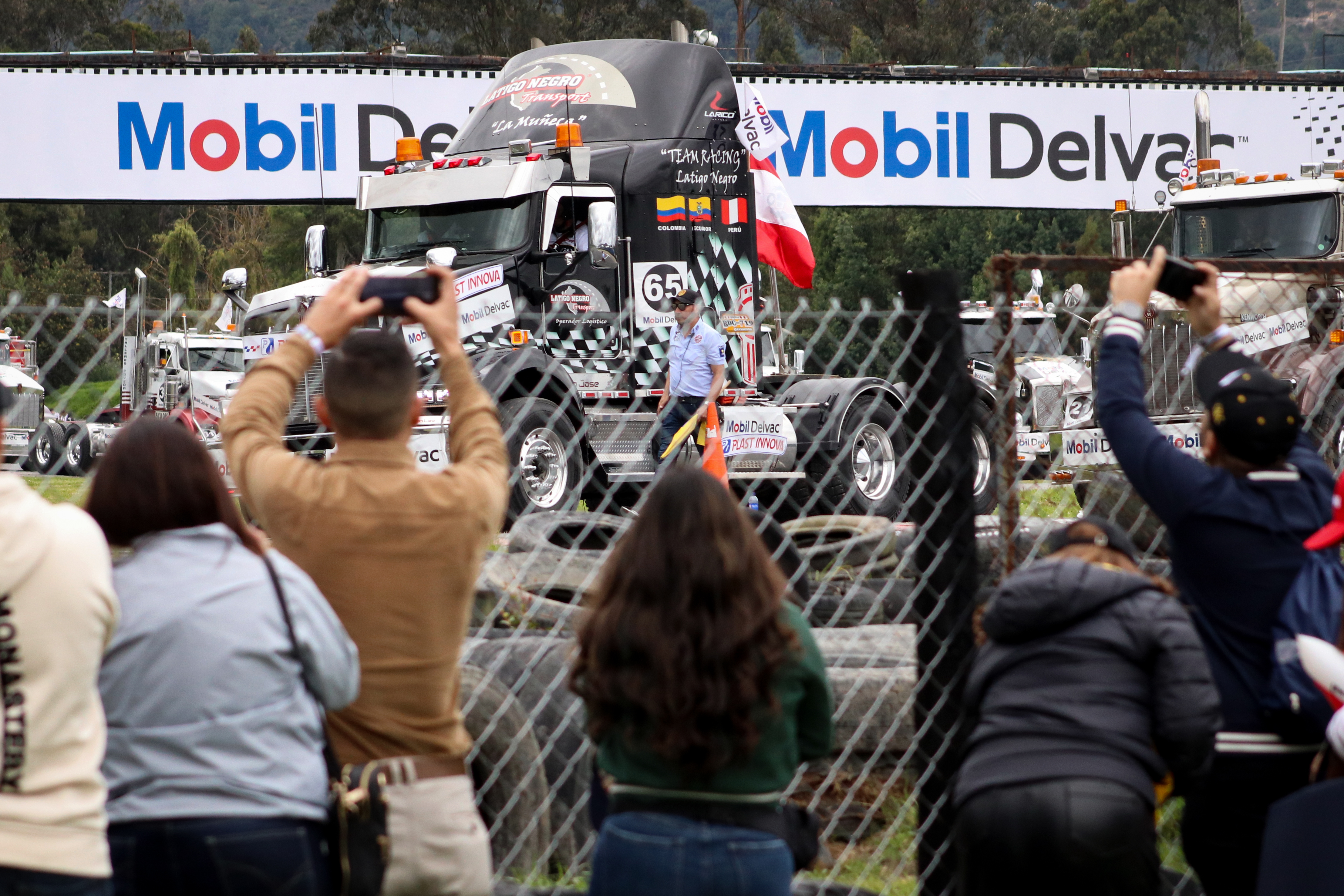 El Gran Premio Mobil Delvac vivió una jornada histórica en el Autódromo de Tocancipá
