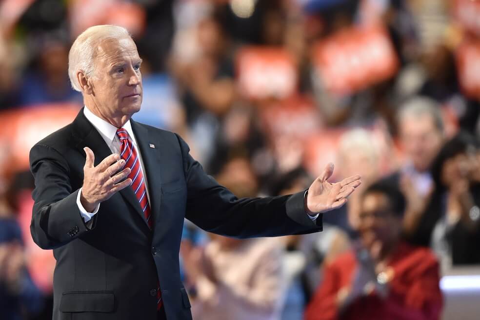  Joe Biden, exvicepresidente de Estados Unidos durante el periodo de Barack Obama, y posible candidato presidencial para 2020 es acusado por varias mujeres de comportamientos inapropiados.  / AFP