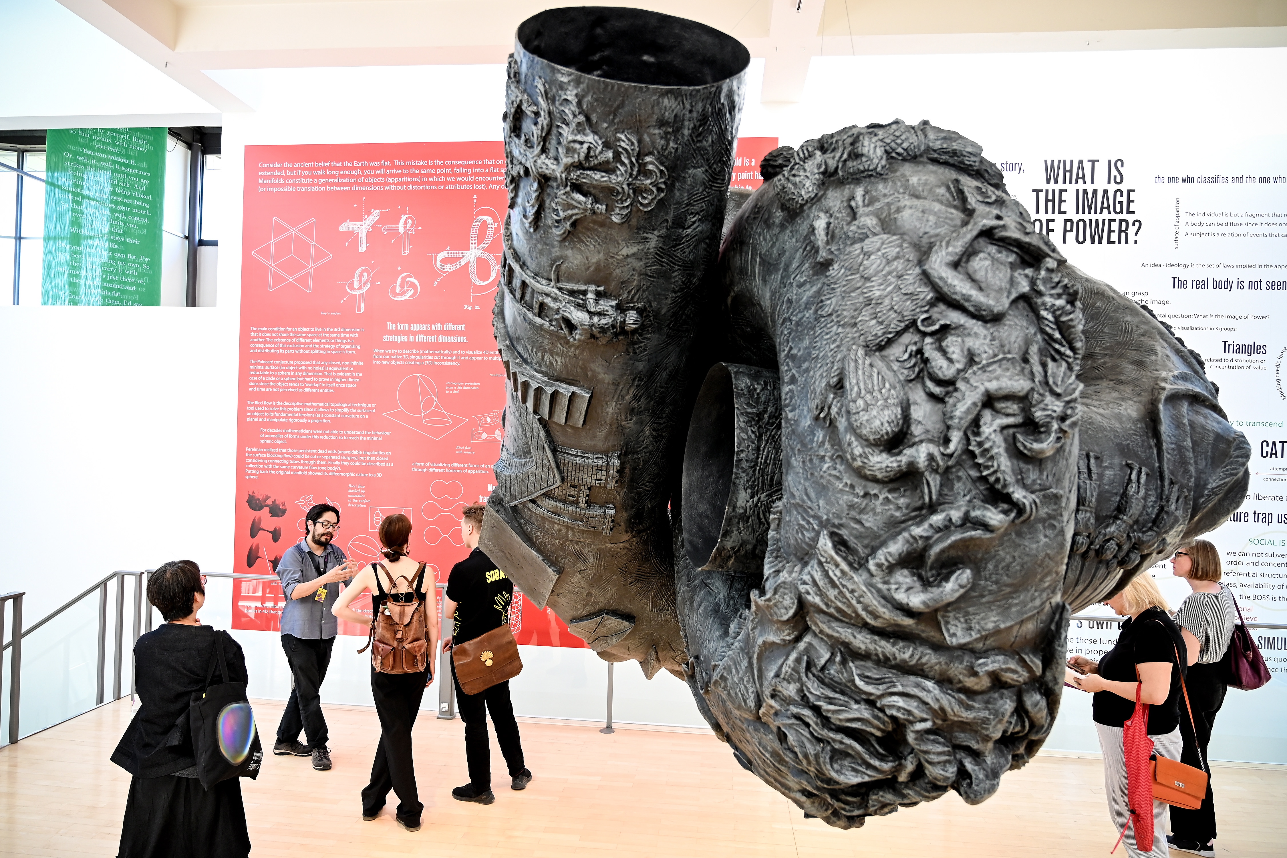 Arranca la muestra Documenta 15 con controversia por presunto antisemitismo