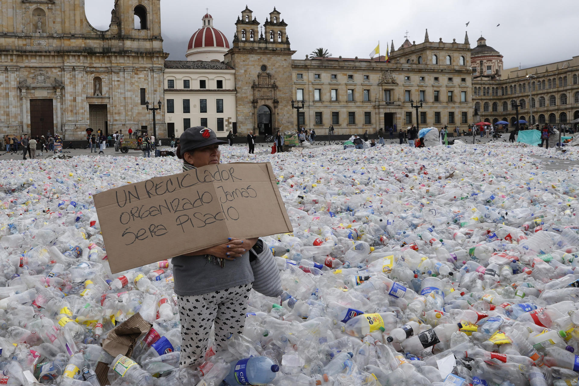 Opinión: ¡No hay basura para tanta gente!