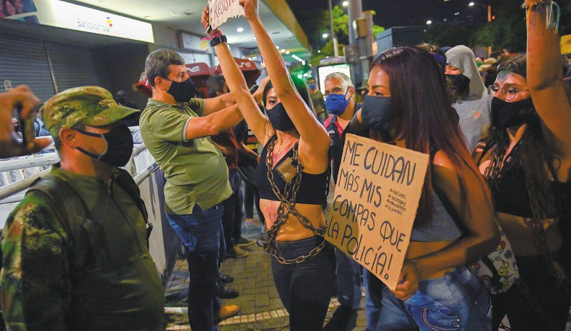 Policía abusó mujeres por rebelarse de roles de género: Amnistía Internacional