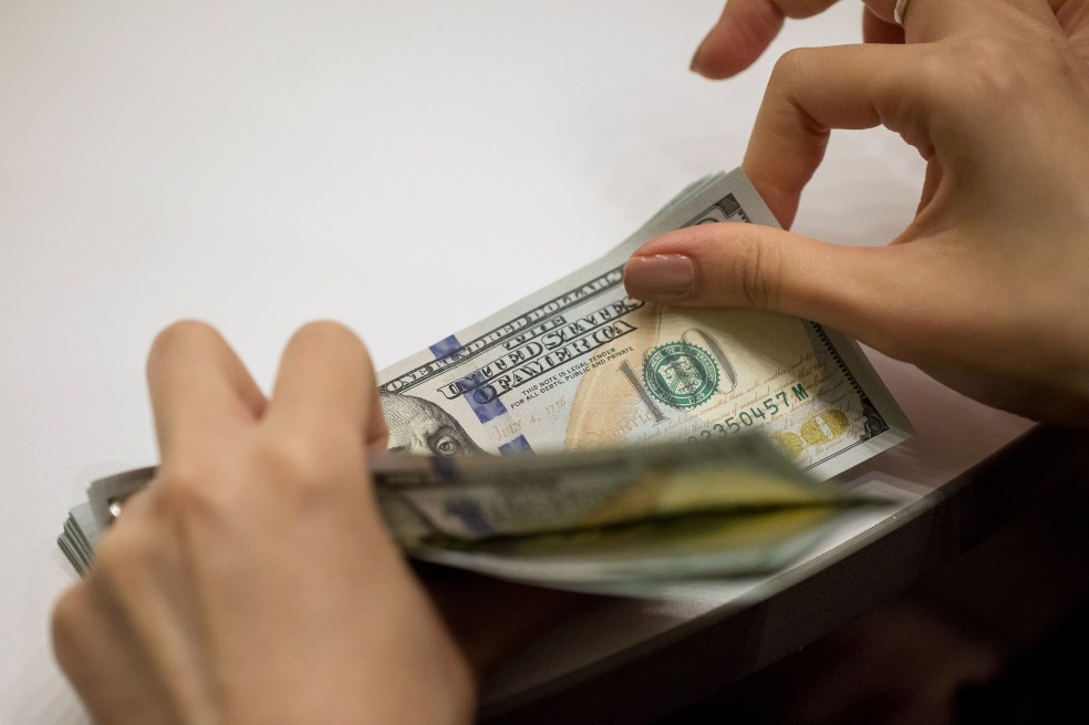 Inicio, variaciones y cierre del precio del dólar en Colombia hoy, 17 de marzo