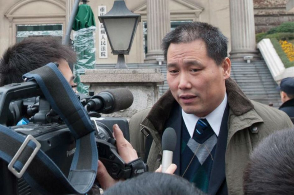 4 chinos continúan detenidos por apoyar a Pu Zhiqiang en el día de su juicio