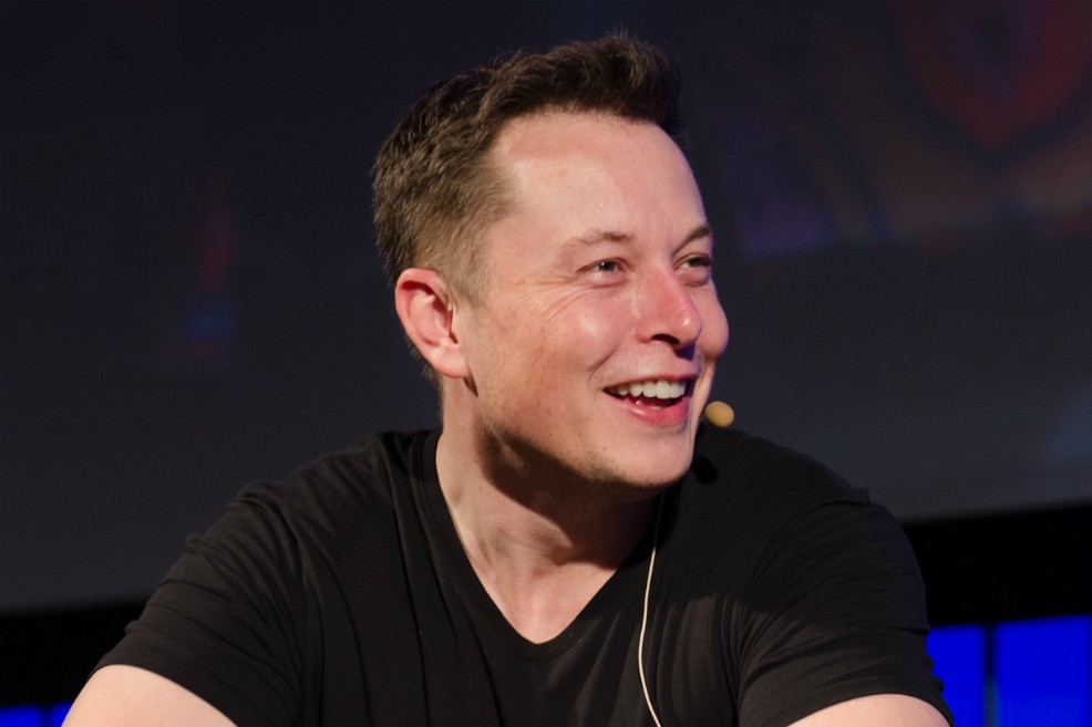 Elon Musk recibe luz verde para poner 4 mil satélites alrededor de la Tierra
