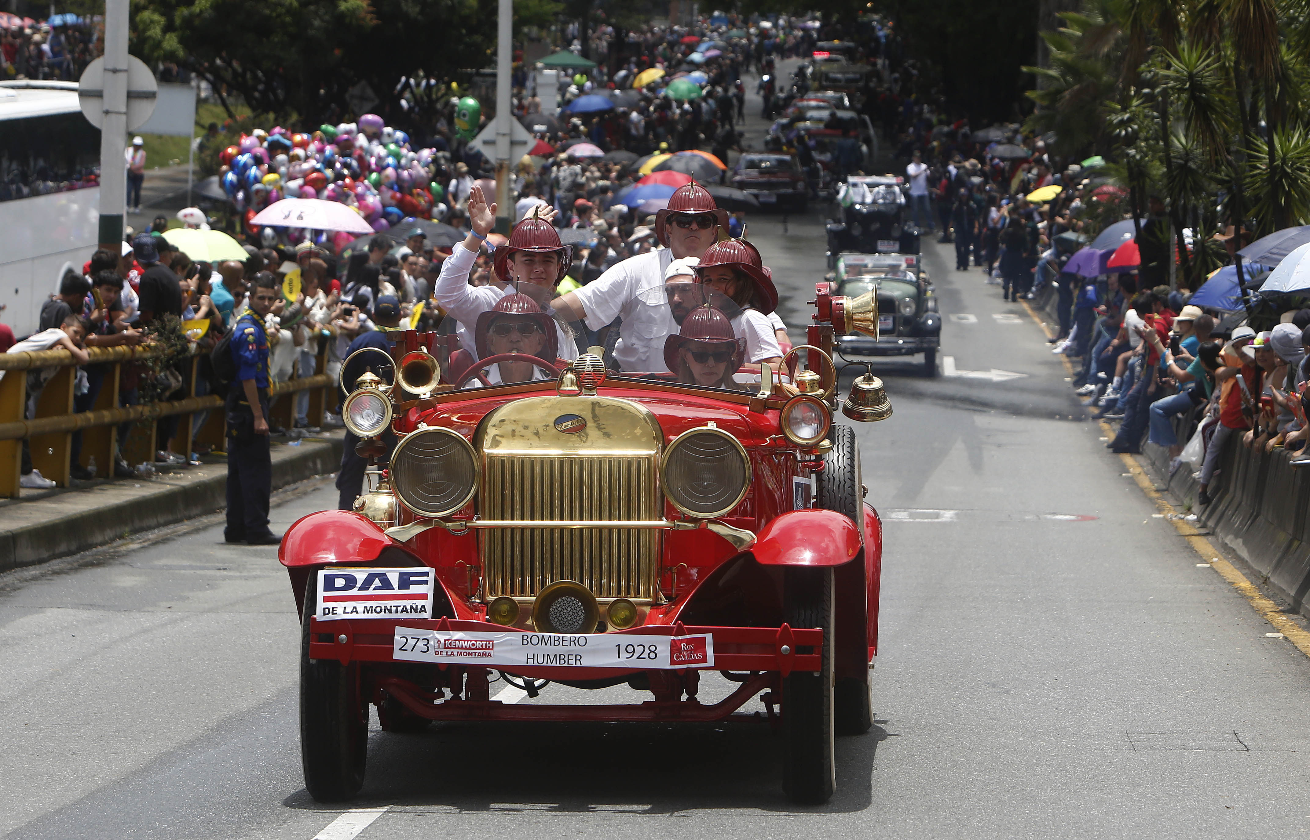 Desfile de Autos Clásicos y Antiguos de Medellín 2026: por dónde pasa y a qué hora inicia