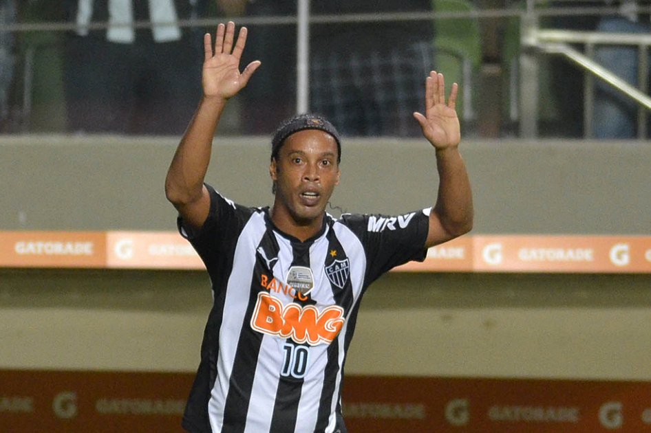 Ronaldinho pierde penal y Mineiro empata con Nacional en la Libertadores