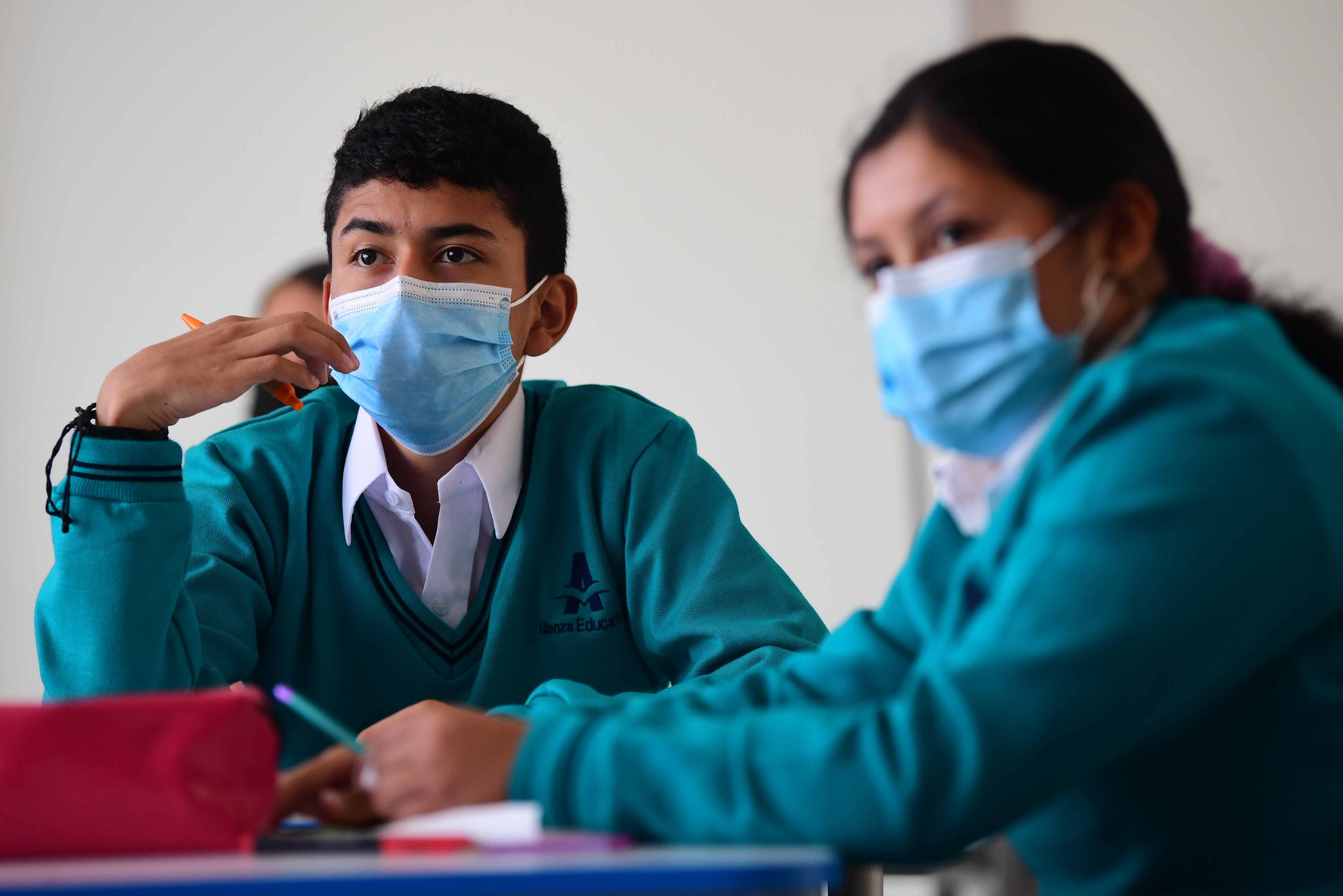 Estudiantes de colegios públicos en Bogotá tendrán clases de portugués