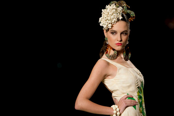 Sevilla inaugura el Salón internacional de moda flamenca