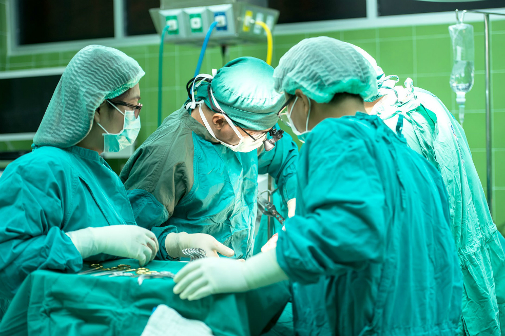 La desconfianza hacia la medicina, un fenómeno que aumenta