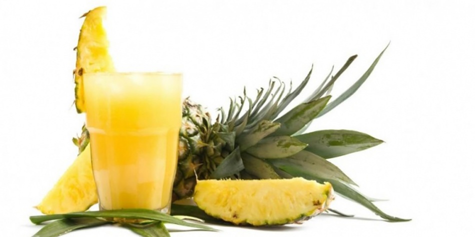 Jugo de piña, miel y canela para mejorar el ciclo menstrual