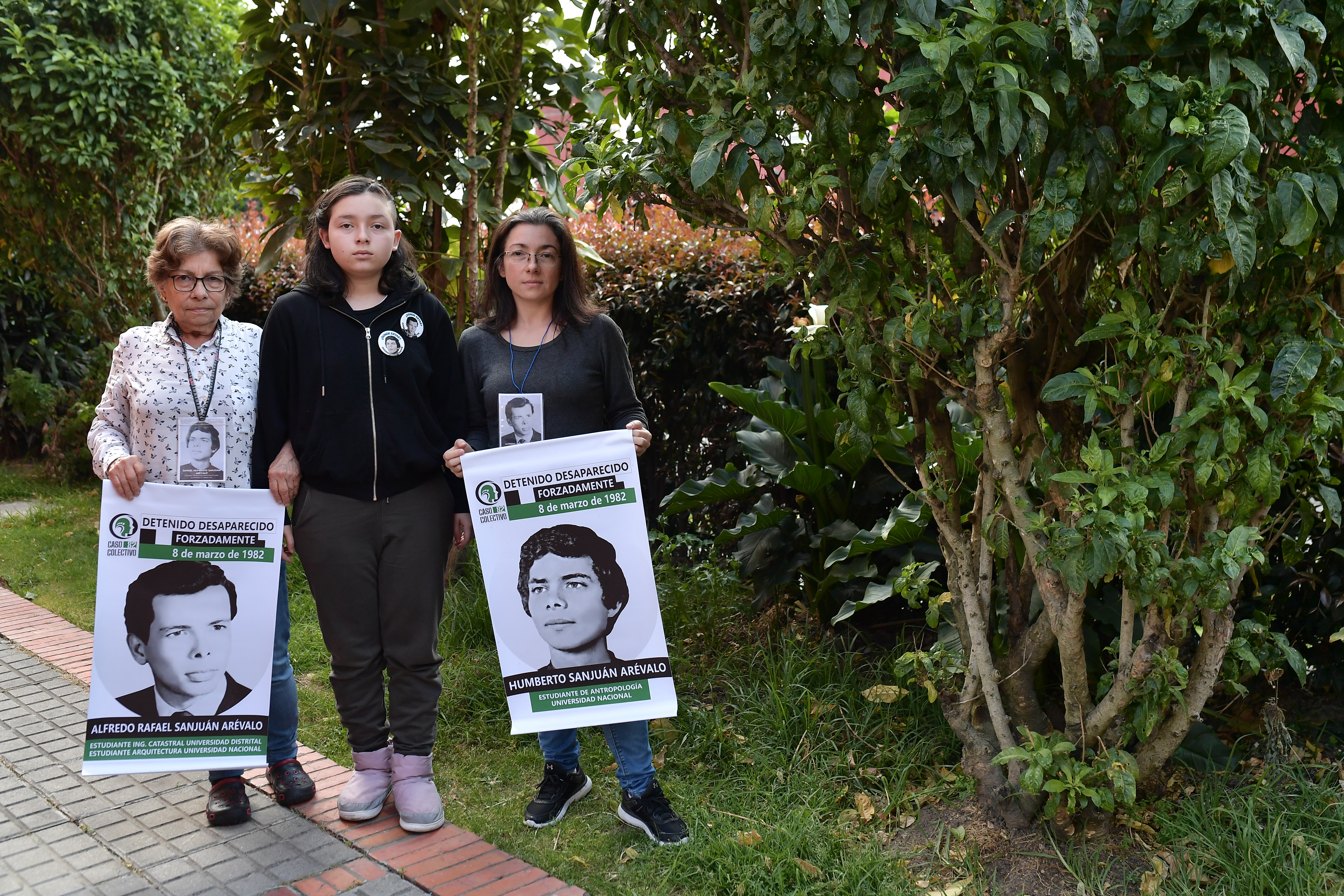Ocho estudiantes desaparecidos del Colectivo 82 tendrán grados honoríficos de la Nacional