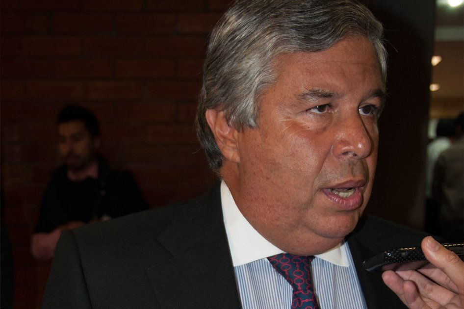 La paz no se hace por los medios de comunicación: Víctor G. Ricardo