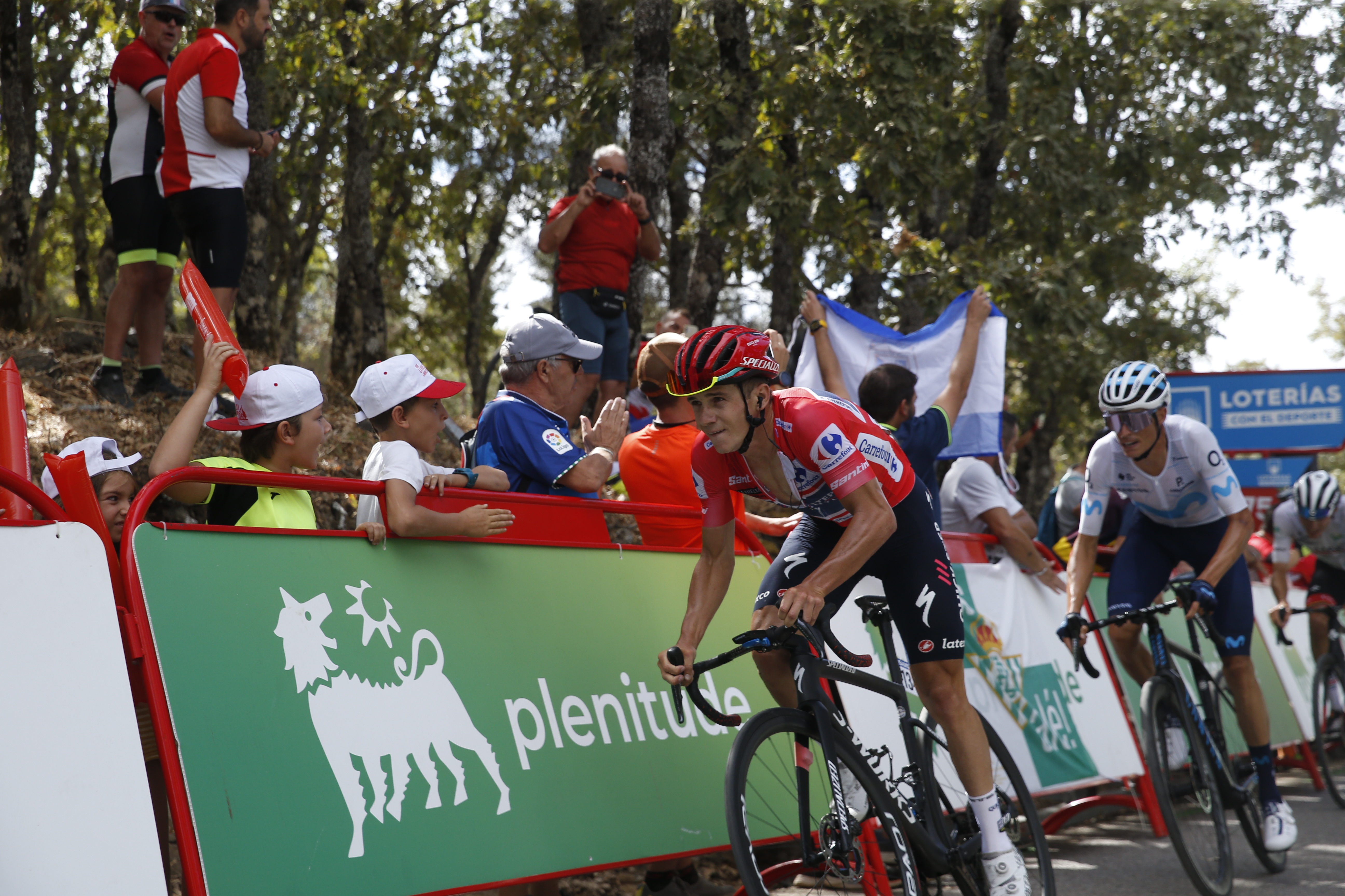Evenepoel, sin margen de error: victoria de etapa y más líder que nunca