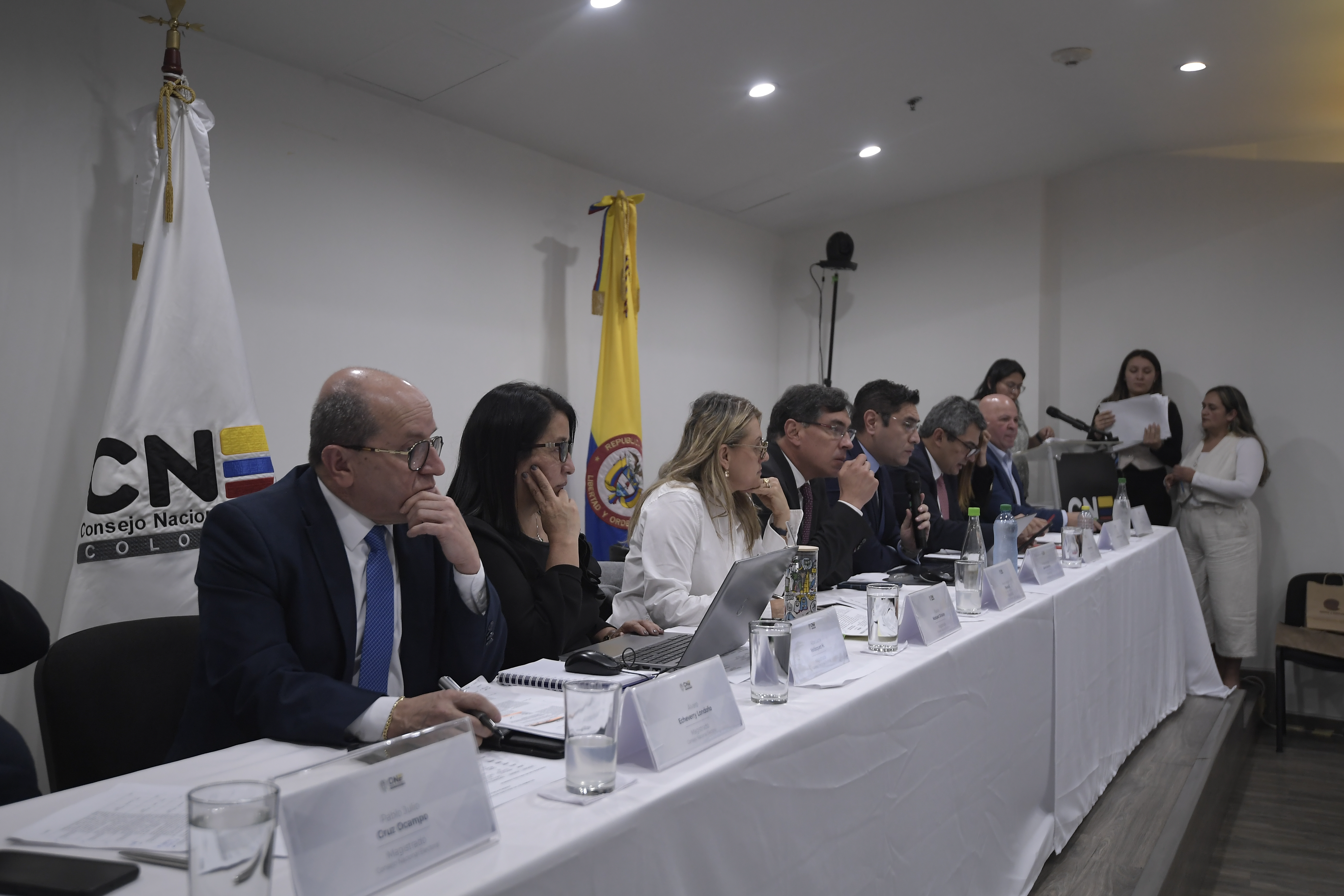 De la Espriella, Atlas Intel y los otros procesos que avanzó el CNE antes de elecciones