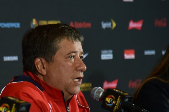 Ecuador confirma que en agosto tendrá a su seleccionador, «Bolillo» candidato