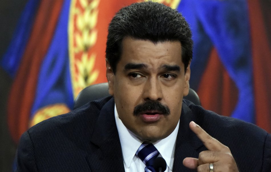 Maduro se presenta como "hijo político" de Chávez, quien falleció en marzo de 2013 víctima de un cáncer. 