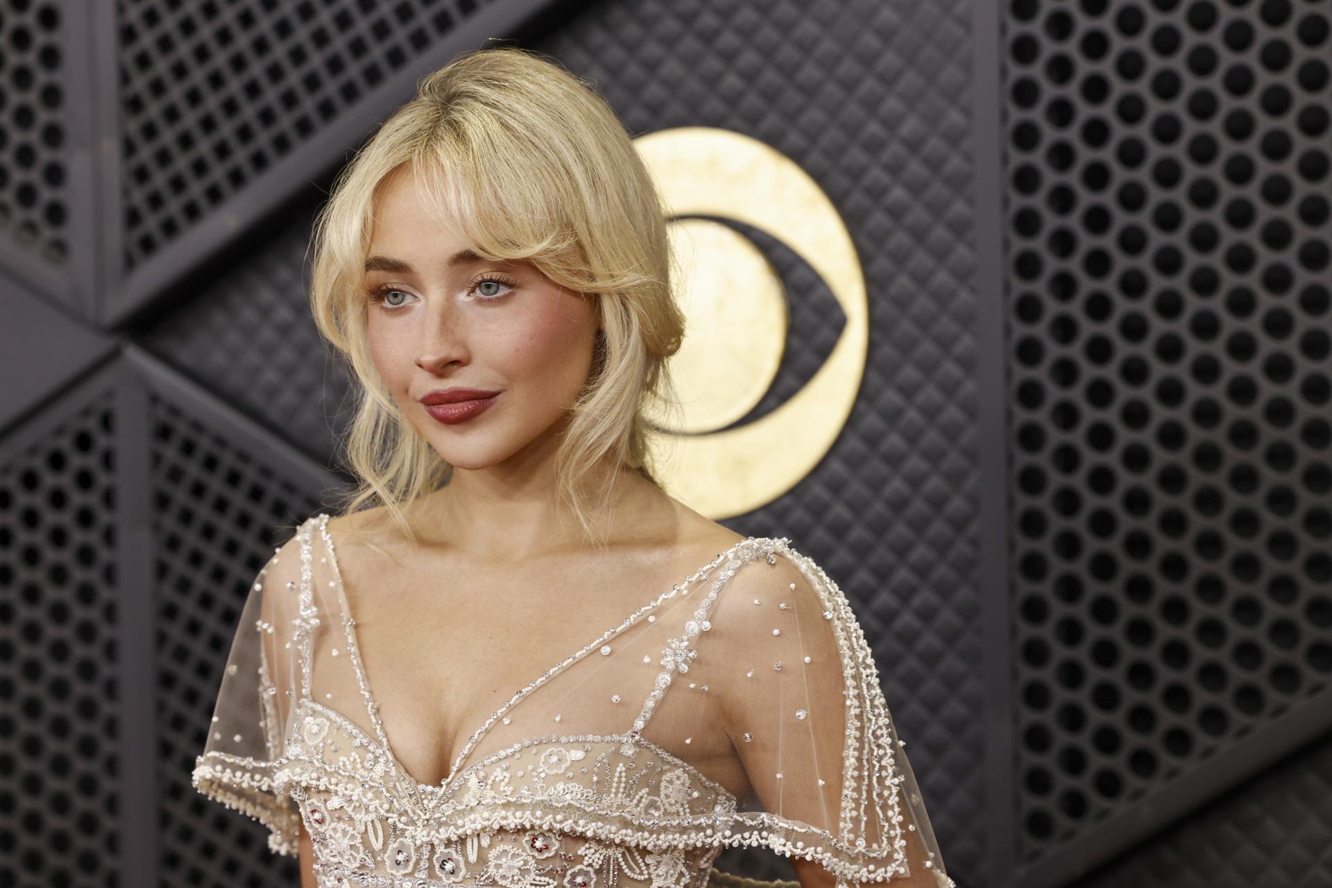 LOS ANGELES (United States), 02/02/2026.- US singer-songwriter and actress Sabrina Carpenter attends the red carpet for the 68th annual Grammy Awards ceremony at Crypto.com Arena in Los Angeles, California, USA, 01 February 2026. EFE/EPA/JILL CONNELLY
