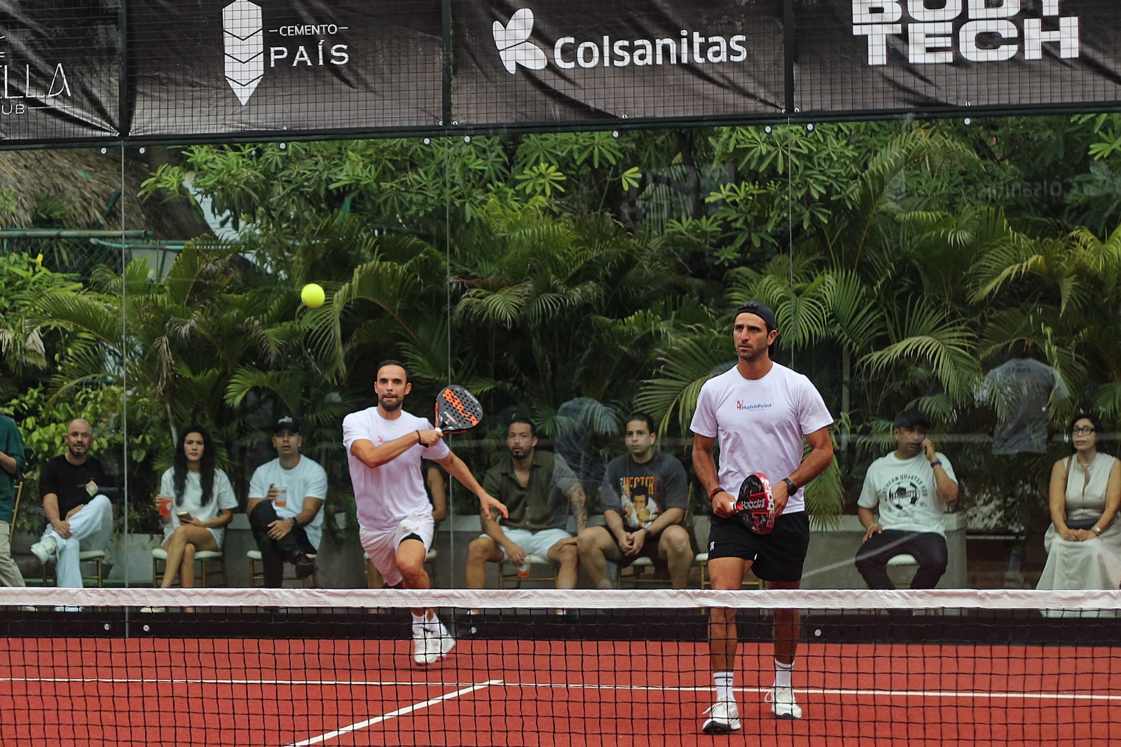 Cabal y Farah vuelven a Cartagena a jugar pádel en frente al mar