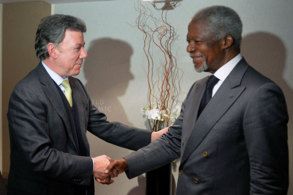 Proceso de paz recibió apoyo de David Cameron y Kofi Annan