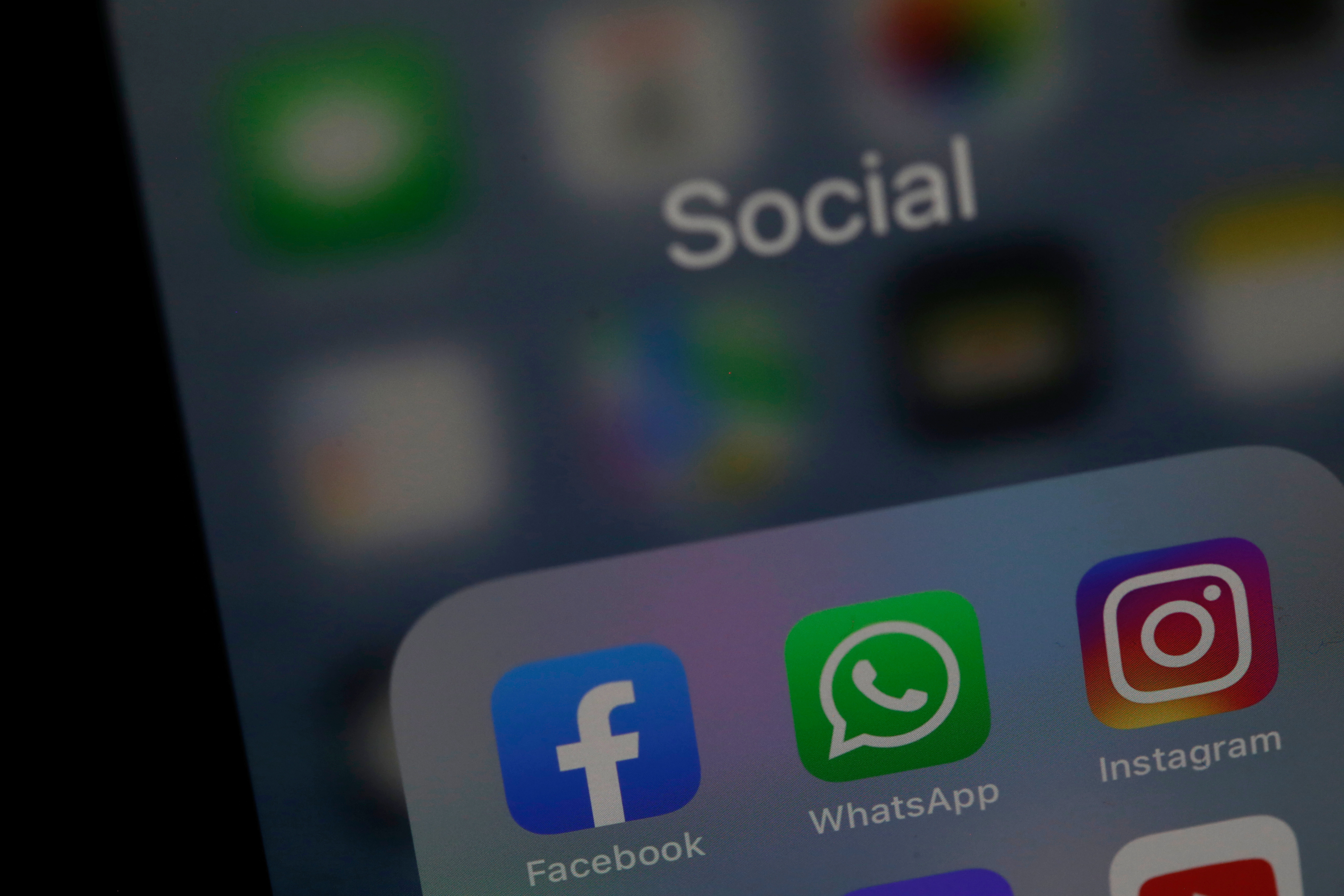Corte Constitucional aclara si usuarios deben pagar más por planes de internet móvil
