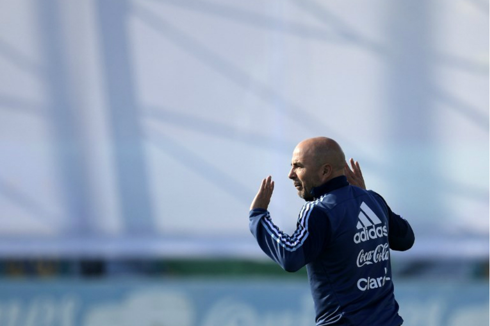 Sampaoli admite que Dybala “choca” con Messi