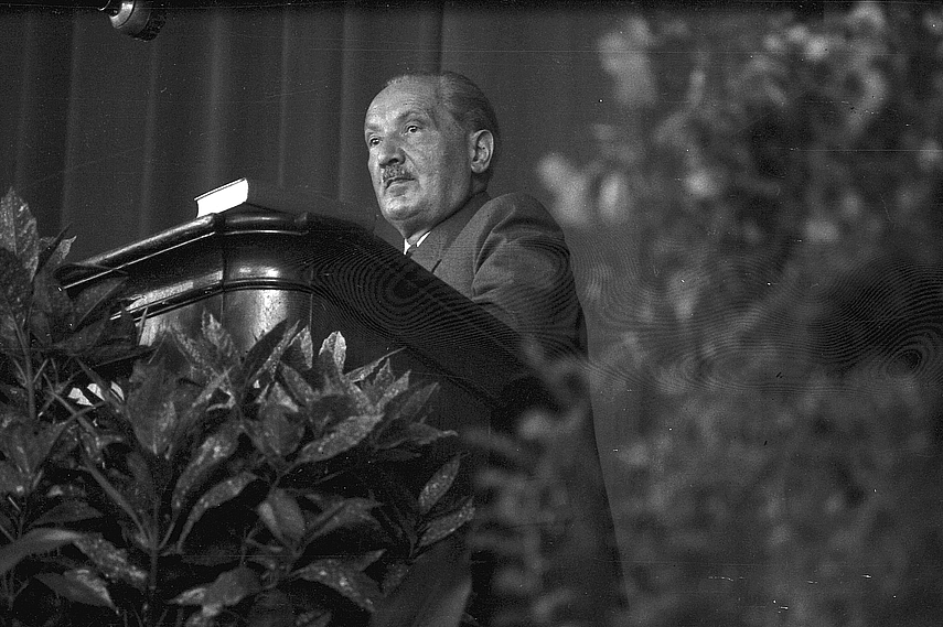 50 años de la muerte de Martin Heidegger, el filósofo marcado por el nazismo