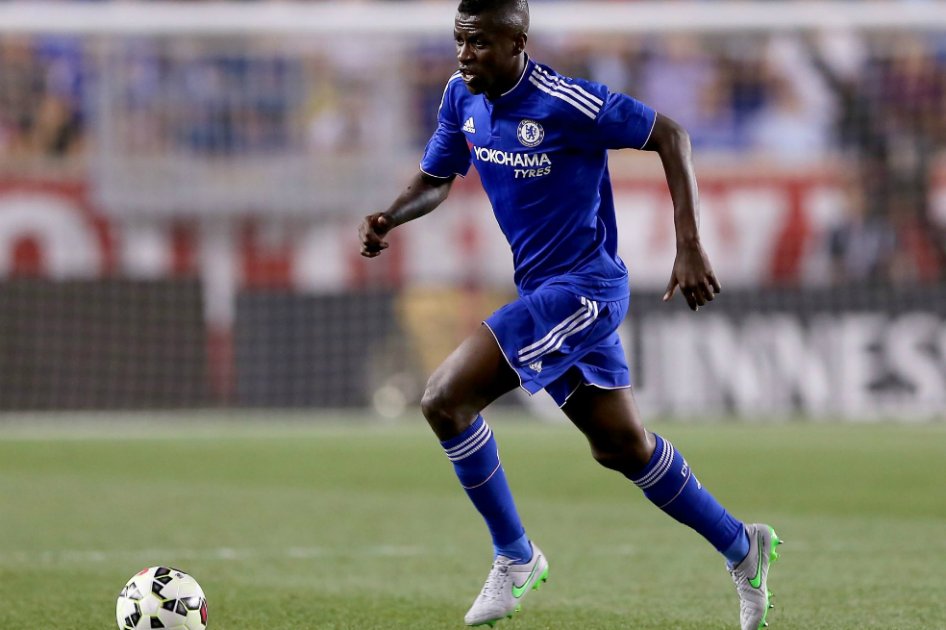 El brasileño Ramires renueva su contrato con el Chelsea hasta 2019