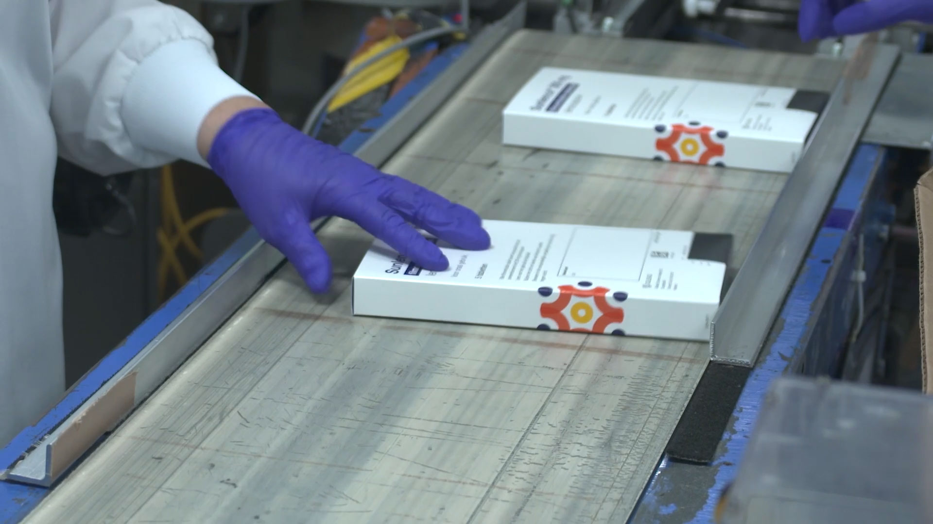 Farmacéutica acepta que fabriquen genéricos de su medicamento estrella para el VIH