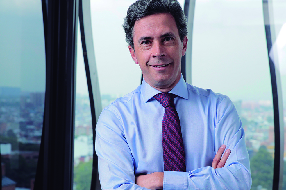 Así es Óscar Bravo, el financiero que llega a la presidencia de Terpel