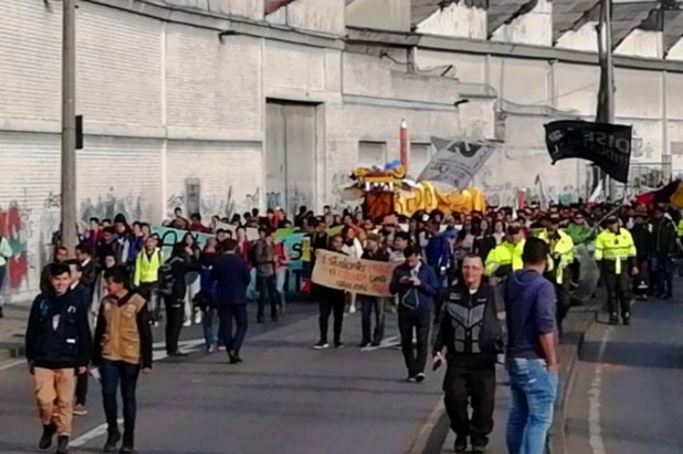 Comienzan marchas de universidades en Bogotá
