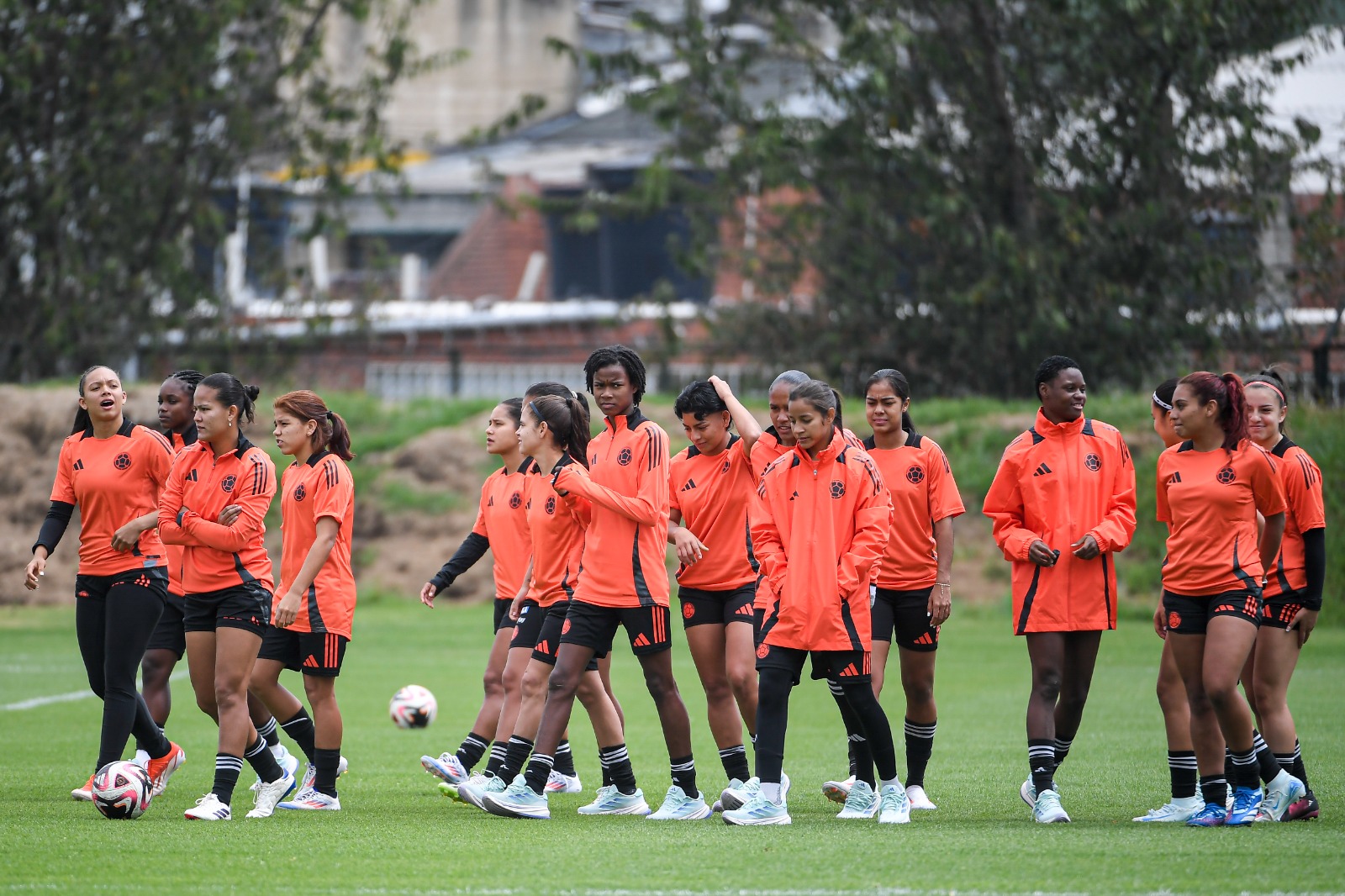 Entrenamiento de la selección femenina sub-20 de Colombia en Bogotá.