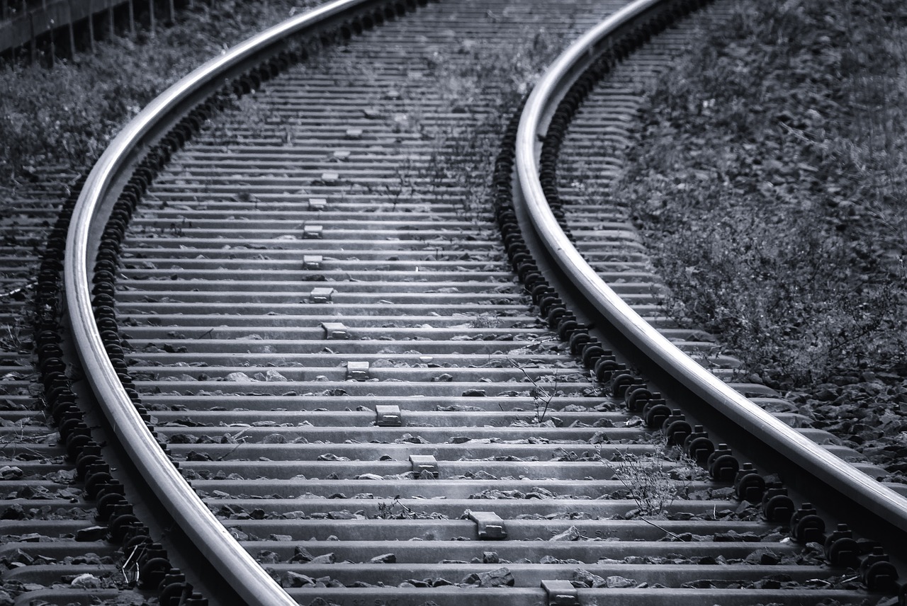Familia murió al ser arrollada por un tren cuando iba a una fiesta de 15 años