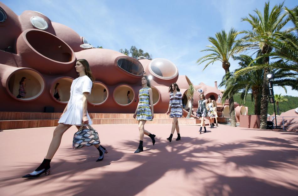 Dior descresta en Cannes con su colección Crucero2016